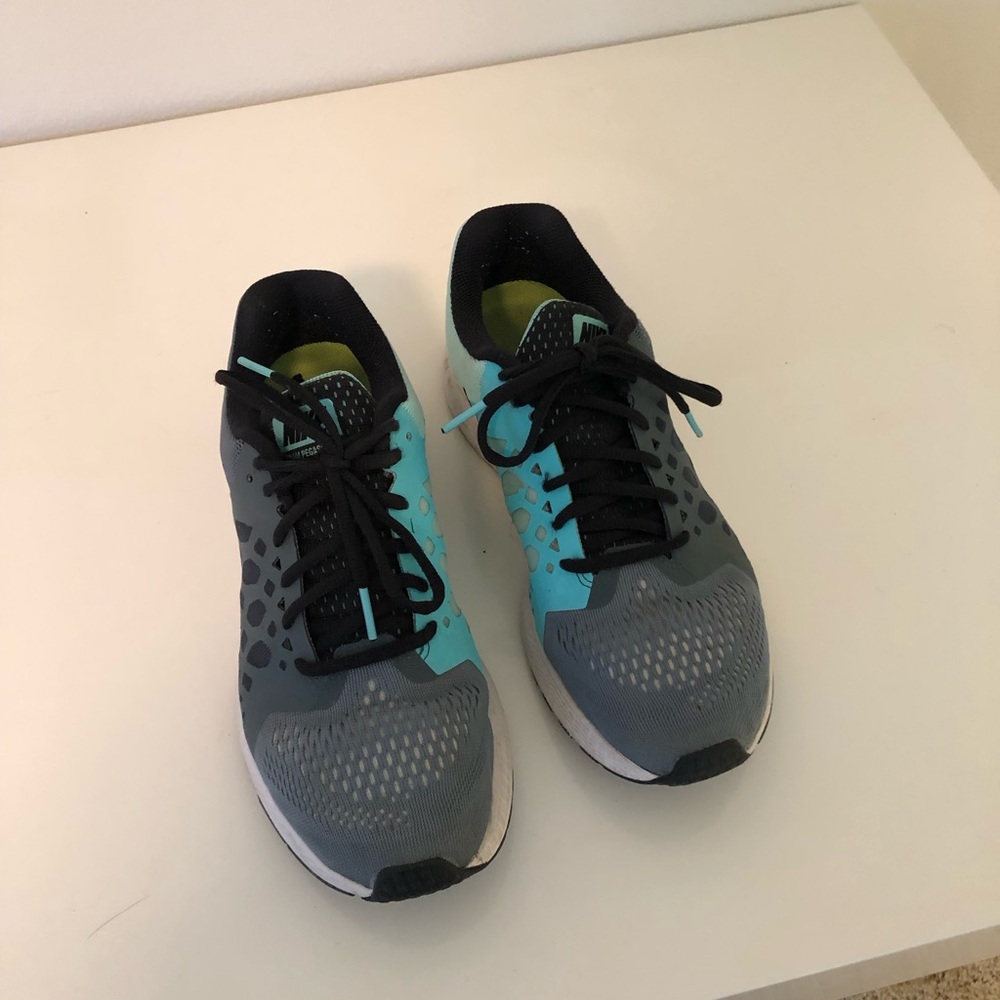 Nike running shoes size 8.5